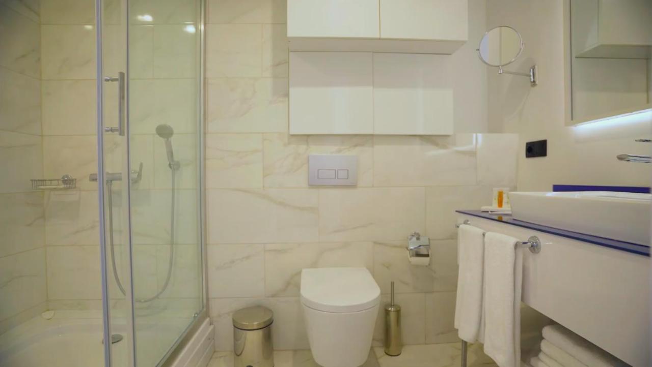 Orbi City Suite Sea View In Batumi Aparthotel Exterior foto