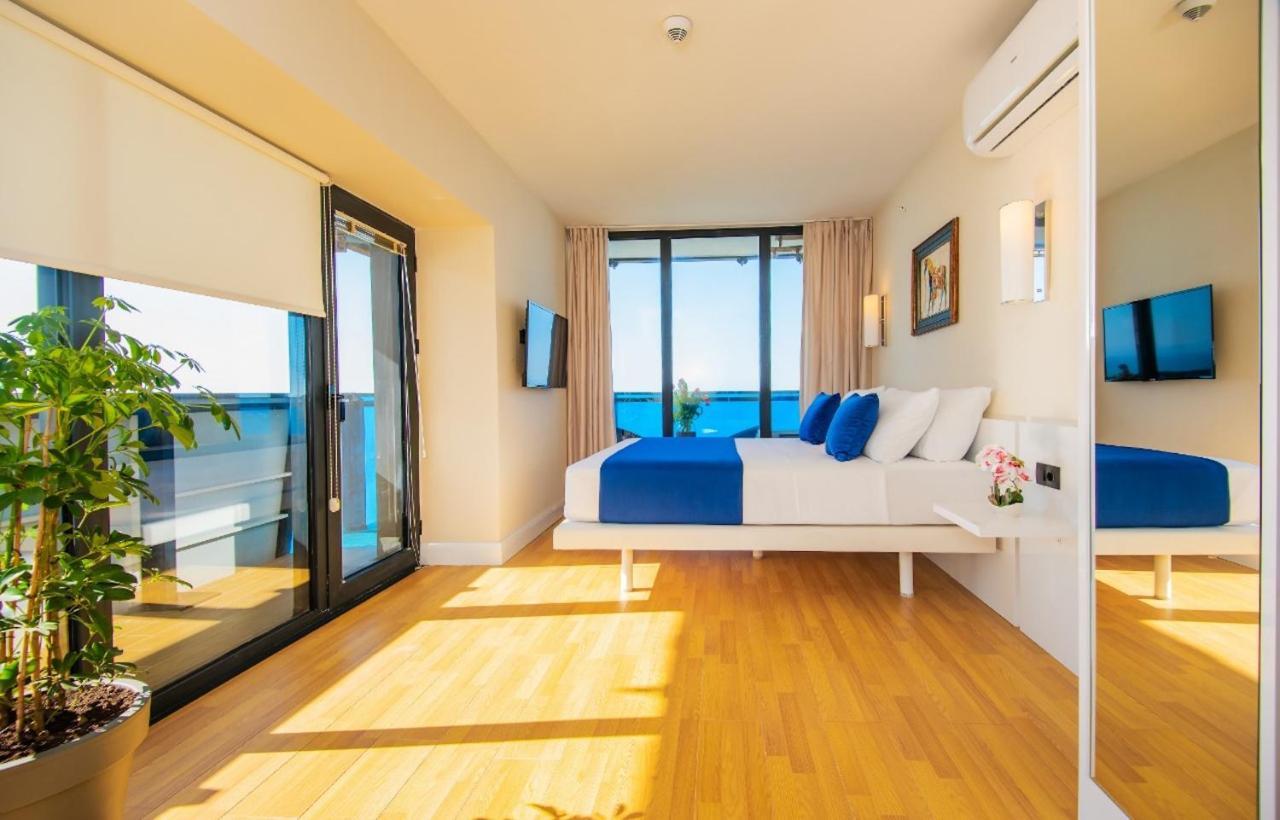 Orbi City Suite Sea View In Batumi Aparthotel Exterior foto